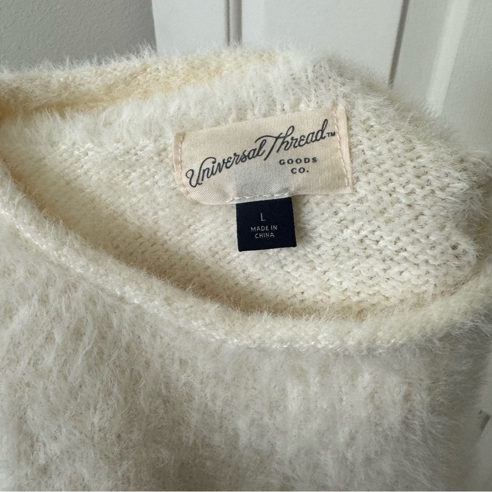 Universal Thread Ivory Fuzzy Sweater Mock Neck Women's Large EUC - Picture 5 of 6